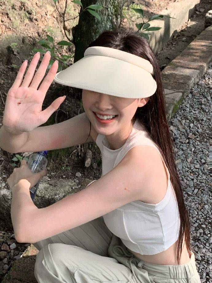 消失的她 封面